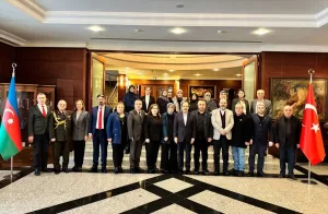 BAKÜ (AA) – Türkiye'nin Bakü Büyükelçisi Cahit Bağcı, Azerbaycan'ı ziyaret