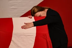 - İBB Şehir Tiyatroları Muhsin Ertuğrul Sahnesi'nde düzenlenen törenin ardından,