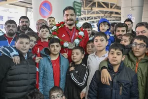 ANKARA (AA) – Romanya'da düzenlenen Avrupa Şampiyonası'nda takım halinde şampiyon