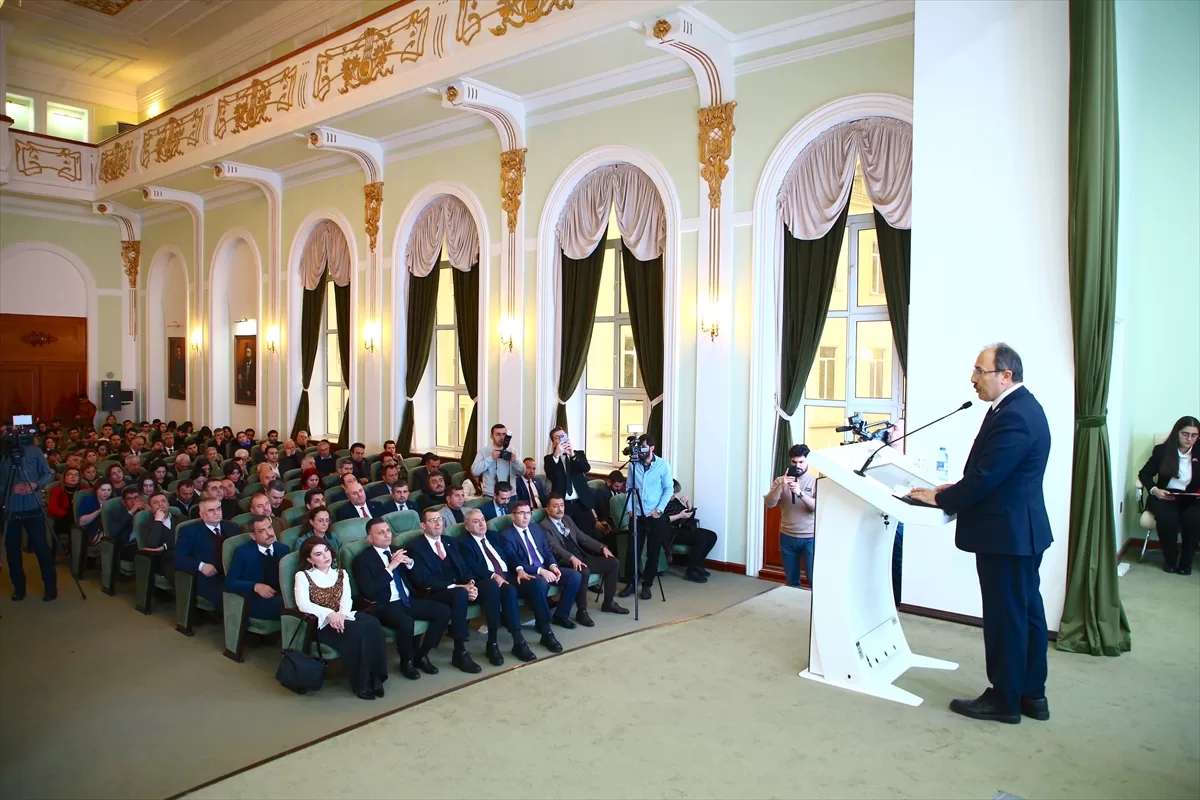 Azerbaycan'da, “Güç Savaşları ve Güney Kafkasya” konulu panel düzenlendi