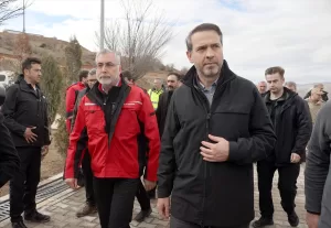 ERZİNCAN (AA) – Çalışma ve Sosyal Güvenlik Bakanı Vedat Işıkhan,