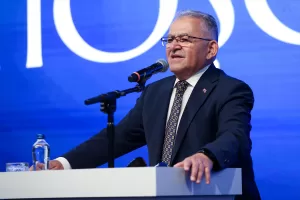 - "Erkenden bu işe başlayalım, geleceğe hazırlanalım. Zamanın ruhunu okuyamazsak