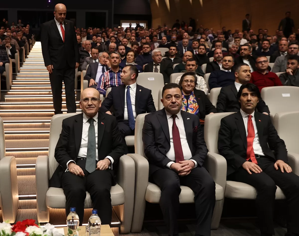 Bakan Şimşek, Kayseri'de reel sektör ve iş dünyası temsilcileriyle bir araya geldi: