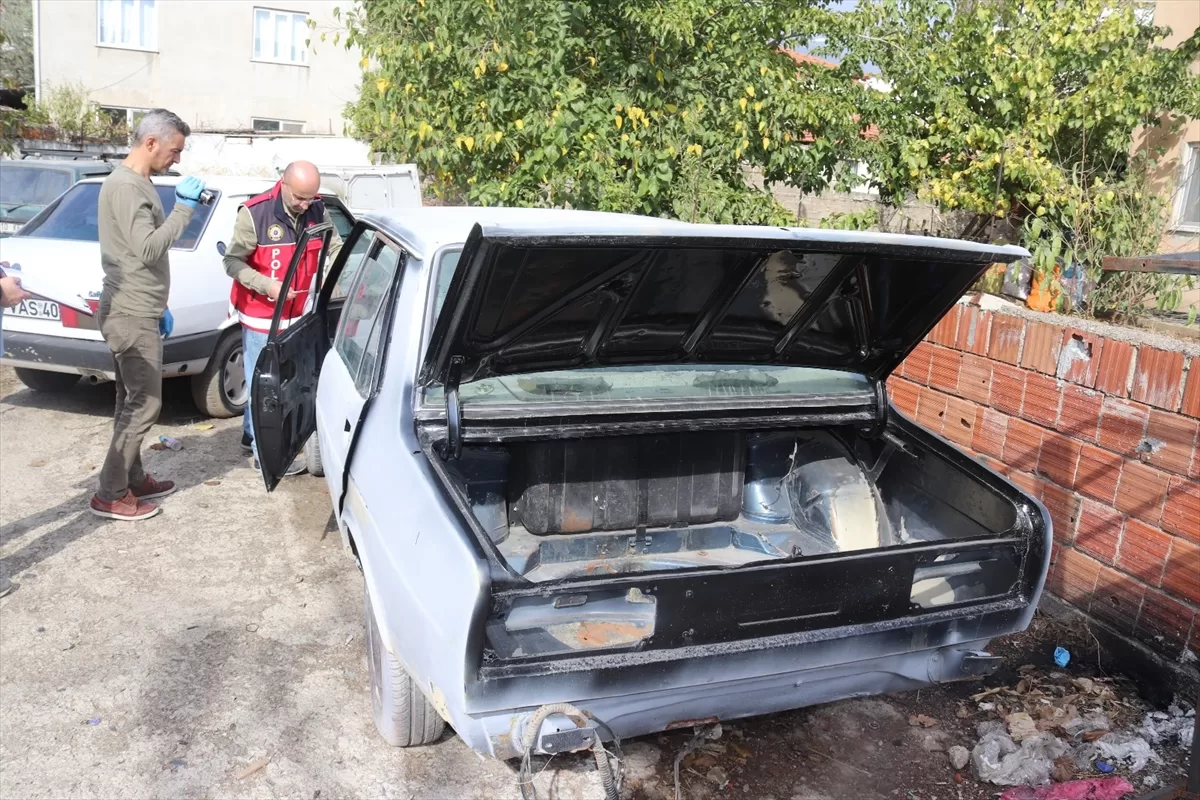 Balıkesir'de depremde hasar gören araçlarla “change” yaptıkları iddiasıyla 6 şüpheli yakalandı