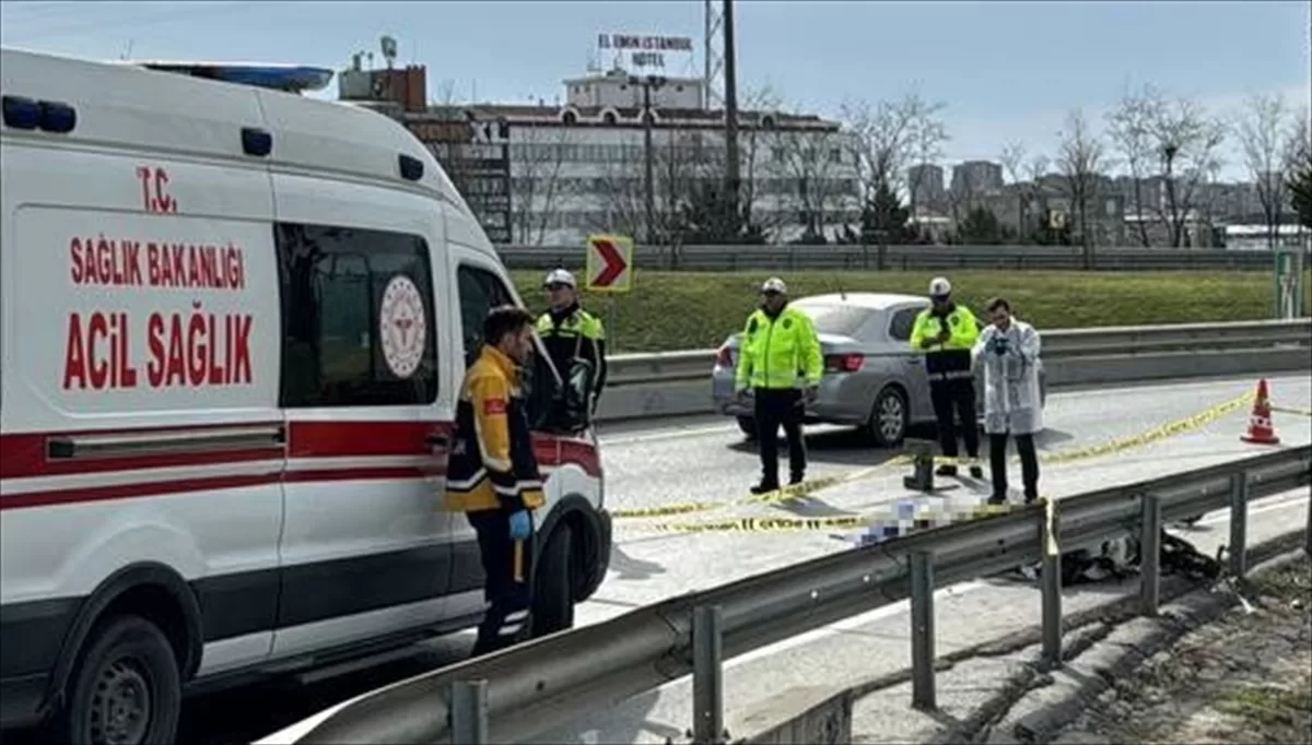 Başakşehir'de hafriyat kamyonunun çarptığı motosikletin sürücüsü öldü