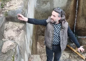 BATMAN (AA) – Batman'ın Hasankeyf ilçesinde atıl bir havuzda mahsur