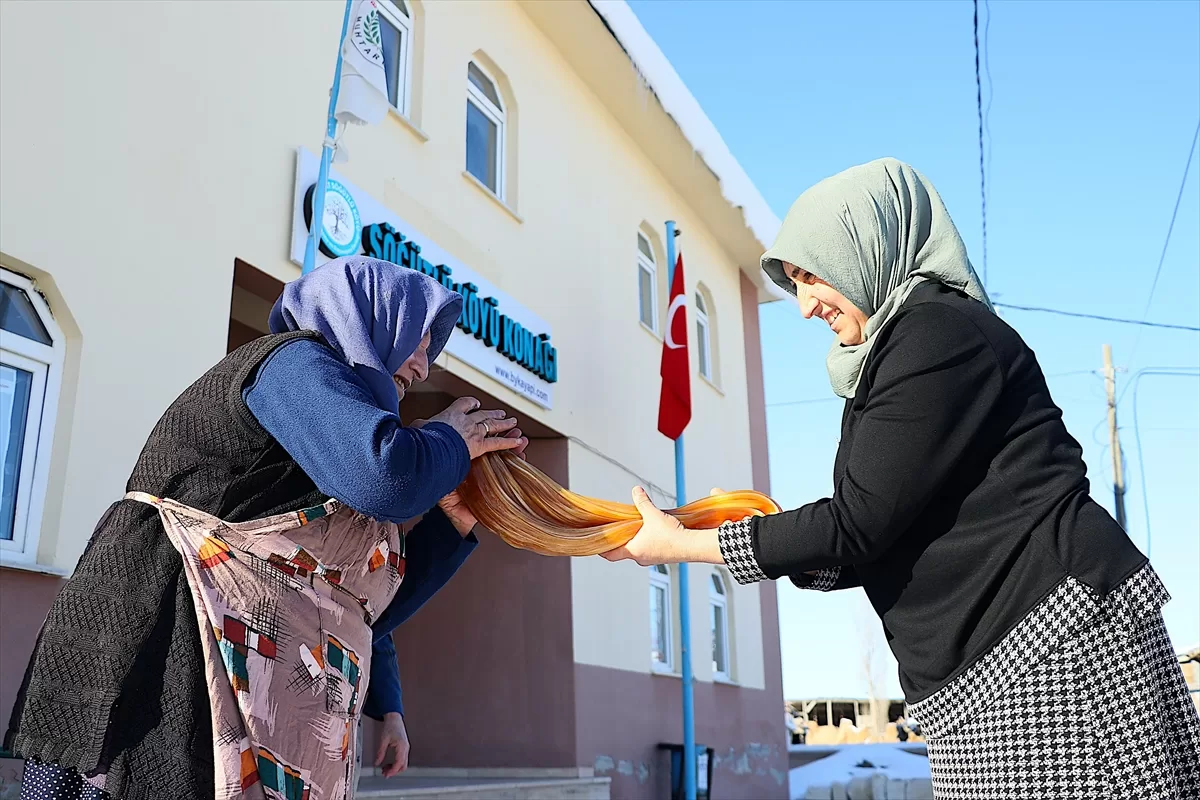 Bayburt'ta asırlık “Tel helvası” geleneği yaşatılıyor