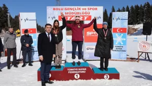 BOLU (AA) – Bolu'da 18 ilden 300 sporcunun katılımıyla düzenlenen