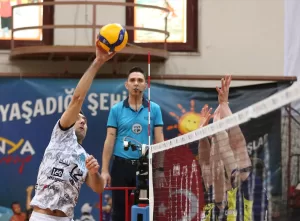 - Brand Group Alanya Belediyespor: 0 - Fenerbahçe Parolapara: 3