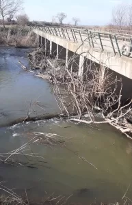 ÇANAKKALE (AA) – Çanakkale'de Karamenderes Çayı'nın debisinin yükselmesi nedeniyle oluşan