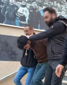 İSTANBUL (AA) – Çekmeköy'de eşi tarafından tabancayla vurulan kadın yaşamını