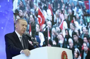 ŞANLIURFA (AA) – Cumhurbaşkanı Recep Tayyip Erdoğan, "Depremzedelerimizi en kısa