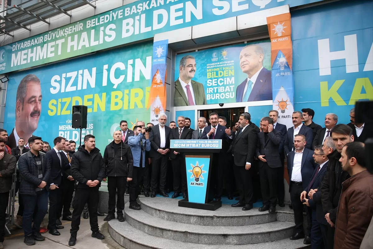Cumhurbaşkanı Yardımcısı Yılmaz, Diyarbakır'da AK Parti Seçim Bürosu açılışında konuştu: