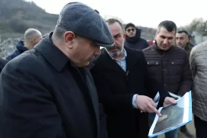 DÜZCE (AA) – Düzce'nin Beyköy beldesinde toprak kayması sonucu kapanan