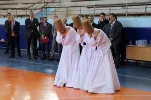 EDİRNE (AA) – Edirne'de ayağa kaldırılacak mevlevihanenin semazenleri yetiştiriliyor. Kentte