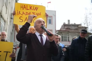 - Bir grup partili, Şükrü Ciravoğlu'nun, Edirne Belediye Başkan adaylığından