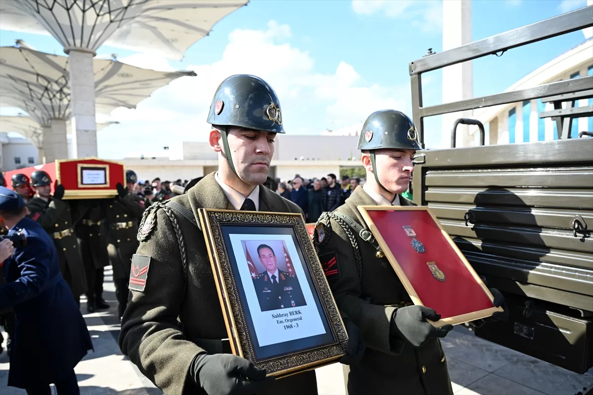 Emekli Orgeneral Saldıray Berk son yolculuğuna uğurlandı