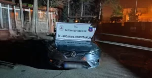 GAZİANTEP (AA) – Gaziantep'te göçmen kaçakçılığı yaptıkları iddiasıyla gözaltına alınan