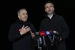 - "Önceliğimiz şu anda heyelan riskini hem arama için hem