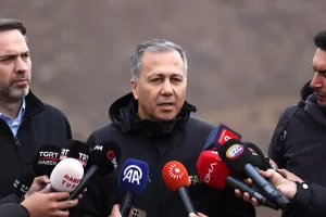 ERZİNCAN (AA) – İçişleri Bakanı Ali Yerlikaya, Erzincan'ın İliç ilçesindeki