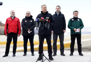 - "Sabırlı (Vadisi) ve mangan (manganez) açık ocağındaki arama faaliyetlerine