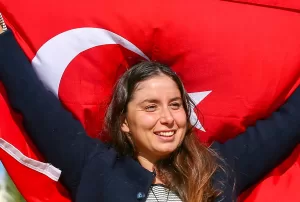 İZMİR (AA) – HALİL FİDAN – İngiltere ile Fransa arasındaki