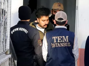 İSTANBUL (AA) – İstanbul Adliyesi önündeki polis kontrol noktasına yönelik