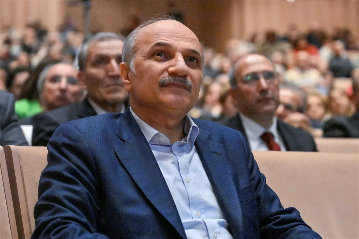 - "Farklılıklar, bizim zenginliğimizdir. Kimseyi dönüştürmeden, kimseyi değiştirmeden, neye inanıyorsa,