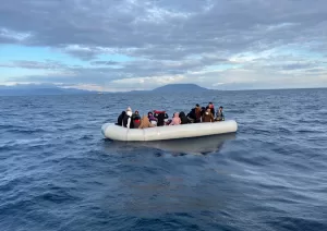 İZMİR (AA) – İzmir'in Dikili ilçesi açıklarında Yunanistan unsurlarınca geri