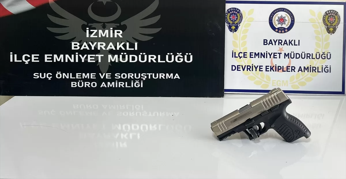 İzmir'de bir kişi torunu tarafından silahla yaralandı