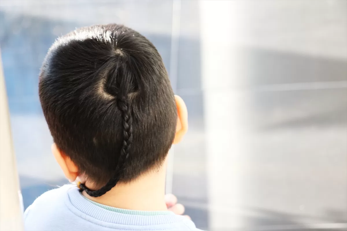 Kazakistan'da erkek çocukları için uygulanan saç geleneği: Aydar