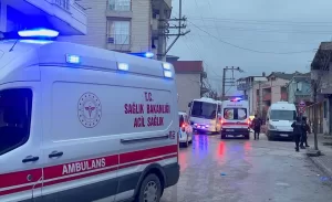 - Darbedilen iki kadın hastaneye kaldırıldı