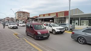 KOCAELİ (AA) – Kocaeli'nin Gölcük ilçesinde yapılan araç konvoyuyla, terör