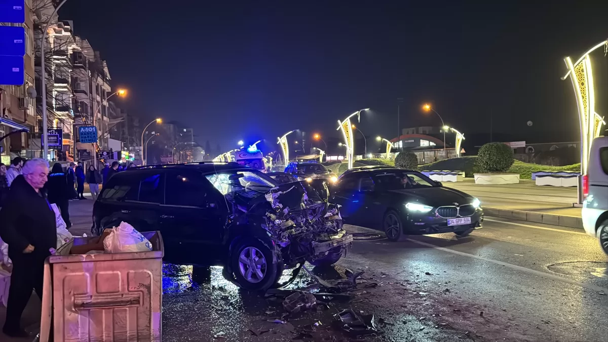 Kocaeli’de zincirleme trafik kazasında 7 kişi yaralandı