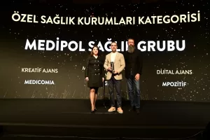 - Grup, "Özel Sağlık Kurumları" kategorisinde "Yılın İtibarlısı" olarak ödüllendirildi