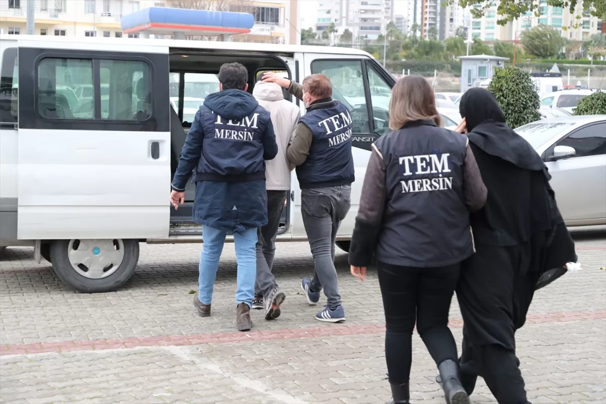 Mersin'de terör örgütü DEAŞ operasyonunda yakalanan 2 zanlı tutuklandı