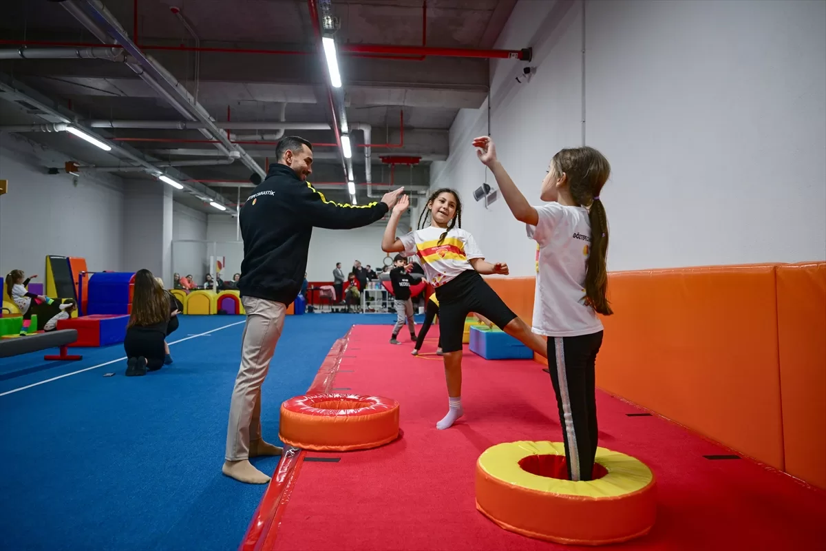 Milli cimnastikçi Ferhat Arıcan, çocukların gelişiminde cimnastiğin önemine dikkat çekti: