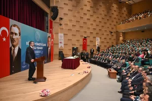 İZMİR (AA) – Milli Eğitim Bakanı Yusuf Tekin, Türkiye'nin önündeki