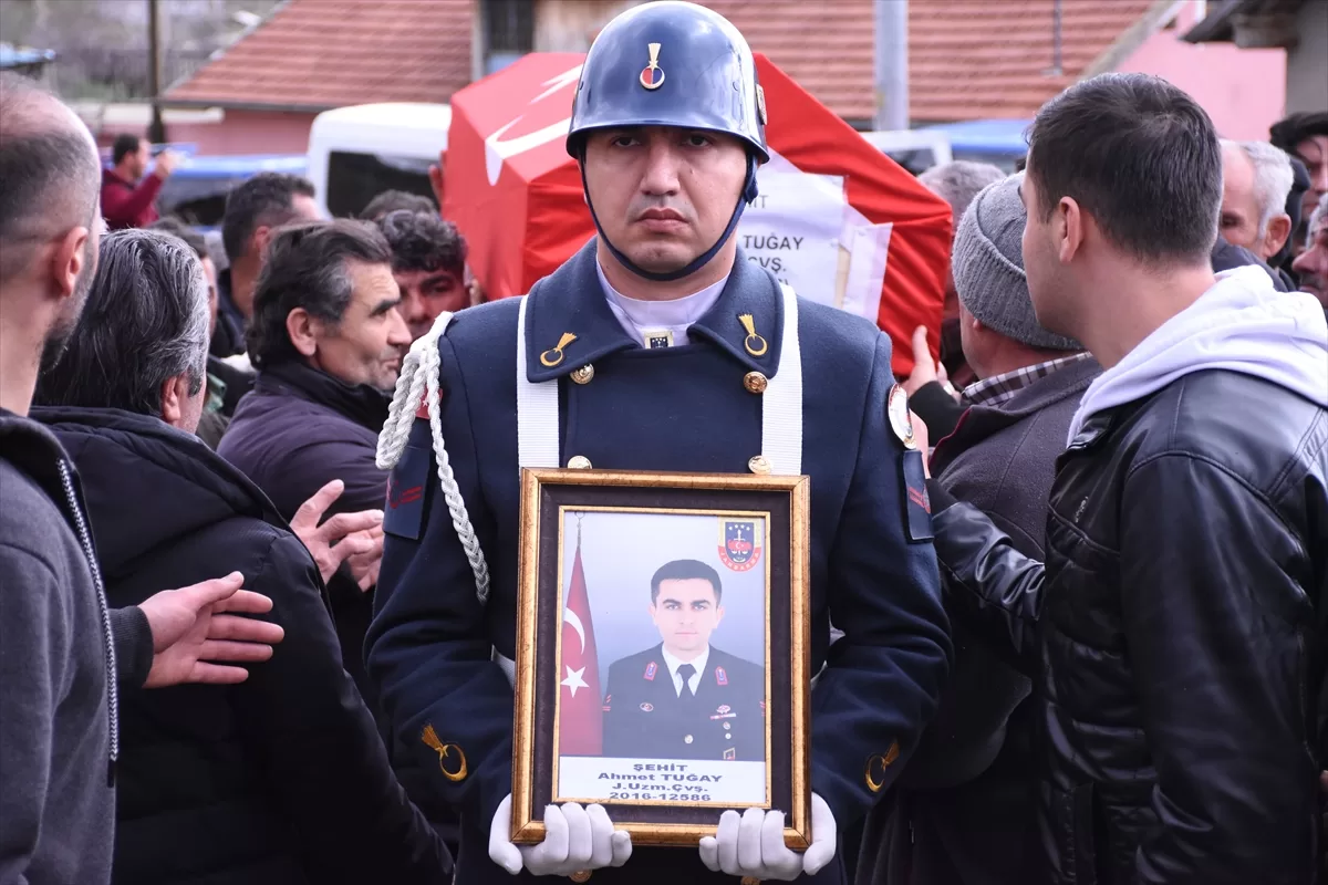 Şehit Uzman Çavuş Ahmet Tuğay Karaman'da son yolculuğuna uğurlandı