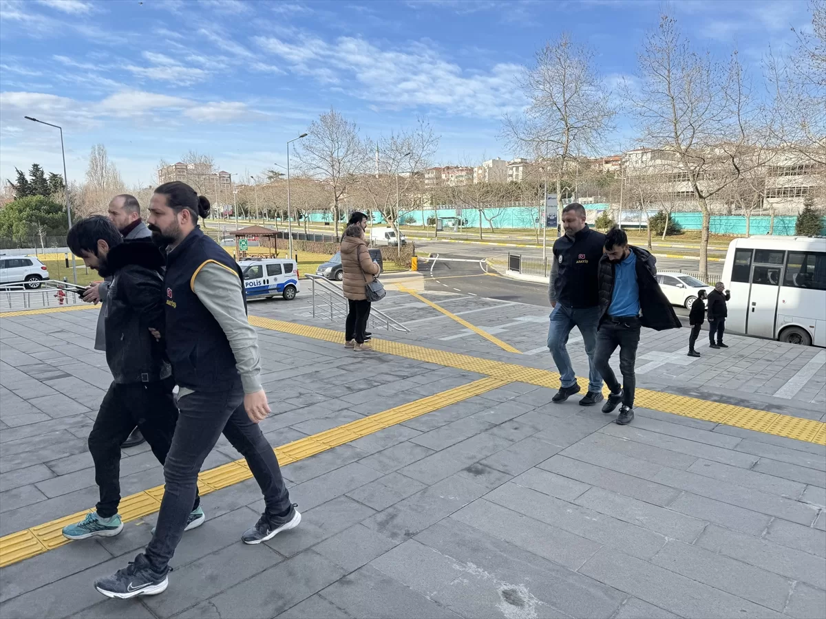 Tekirdağ merkezli Kafes-36 operasyonlarında gözaltına alınan 18 şüpheli adliyeye sevk edildi