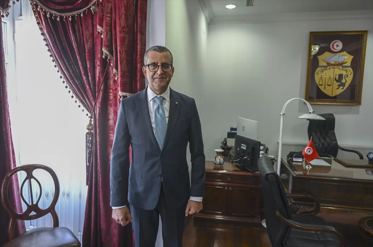 Tunus'un Ankara Büyükelçisi Bin Sağir, AA'nın “Yılın Kareleri” oylamasına katıldı: