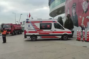 İSTANBUL (AA) – Üsküdar'da bir rezidansın otoparkındaki araçta çıkan yangın