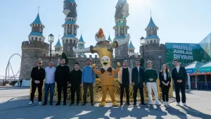 - Kaptan Gaga mobil oyunu, Vialand Tema Park atmosferini mobile