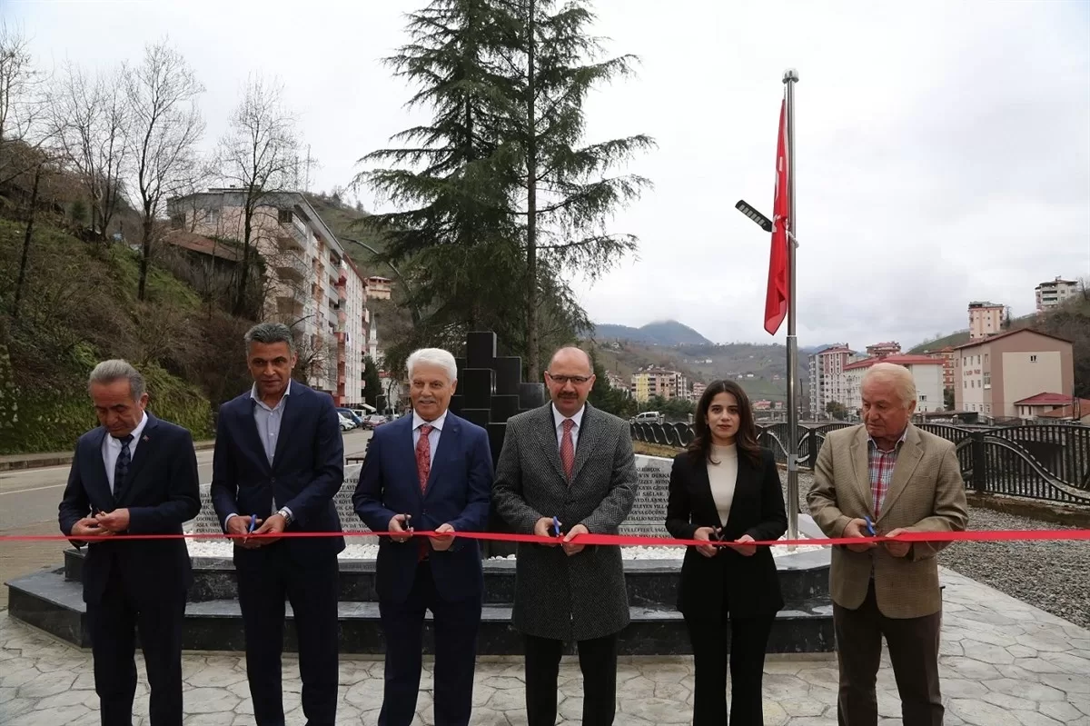 Yağlıdere'den ABD'ye göçün başlangıcını anlatan atının açılışı yapıldı