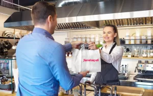 - Pilot uygulamasına 4 bin restoranla başlanan Yemeksepeti "Gel Al"