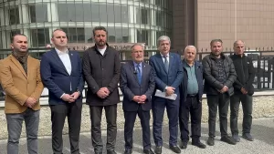 İSTANBUL (AA) – 15 Temmuz Derneği üyeleri, CHP Genel Başkanı