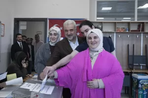 İSTANBUL (AA) – Başakşehir'de oyunu kullanan AK Parti İstanbul İl