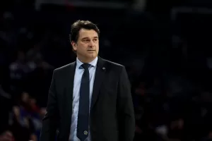 - Anadolu Efes: 85 - Alba Berlin: 84