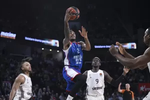 - Anadolu Efes: 109 - Bayern Münih: 86