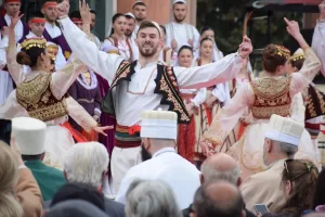 TİRAN (AA) – Arnavutluk’ta Nevruz Bayramı dolayısıyla çeşitli etkinlikler düzenlendi.